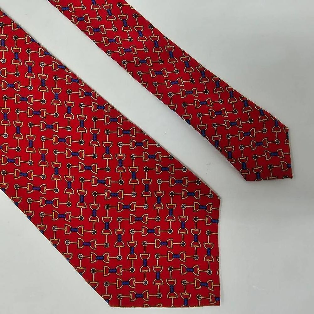 ARTEMIO ITALIANI ITALY SILK TIE RED BLUE GOLD HORSE BIT PATTERN SMOOTH 3.75"